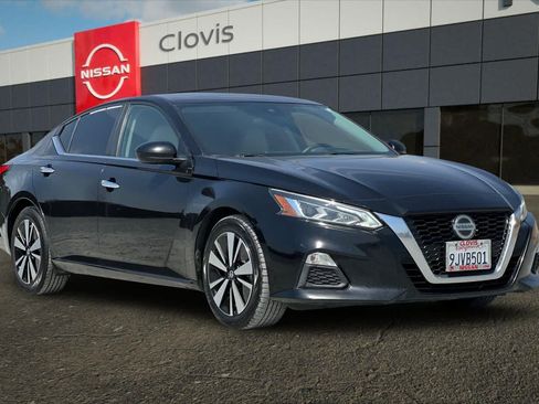 Used 2021 Nissan Altima 2.5 SV FWD image 10