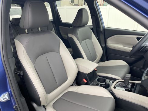 Used 2025 Subaru Forester Limited image 21