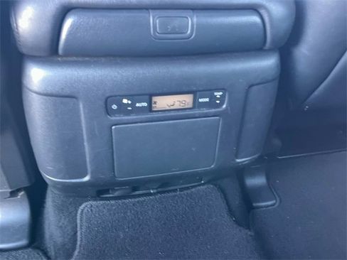 Used 2023 Nissan Armada SL image 19