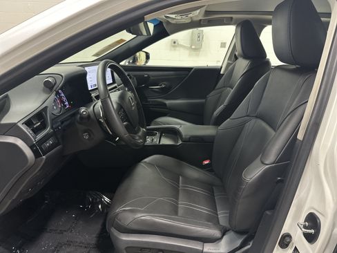 Used 2023 Lexus ES 350 Ultra Luxury w/ Accessory Package (Z1) FWD image 16