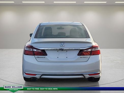 Used 2017 Honda Accord Sport image 5