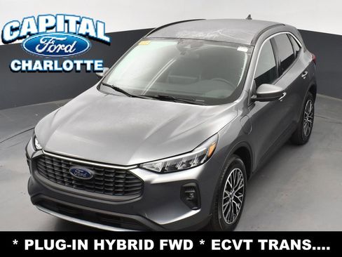 Used 2024 Ford Escape SE image 22