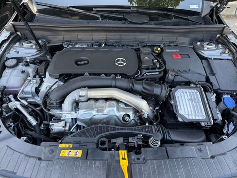 New 2026 Mercedes-Benz GLB 250 image 15