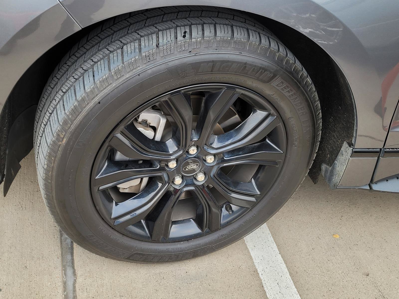Used 2022 Ford Edge SE w/ Black Appearance Package AWD/4WD image 2