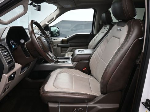 Used 2020 Ford F150 Limited w/ Trailer Tow Package image 9