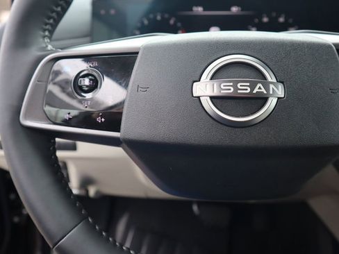 Used 2025 Nissan Murano SV image 19