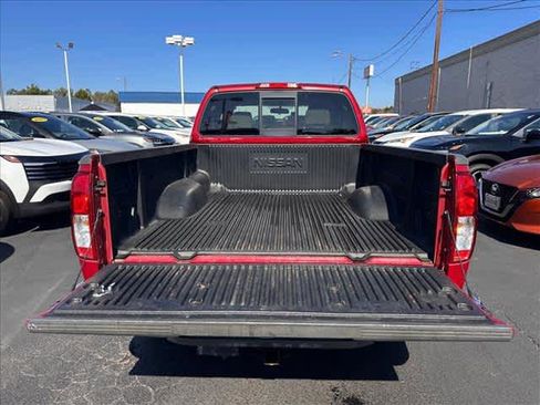 Used 2012 Nissan Frontier SV image 23