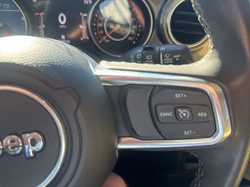 Used 2023 Jeep Wrangler Sahara image 27