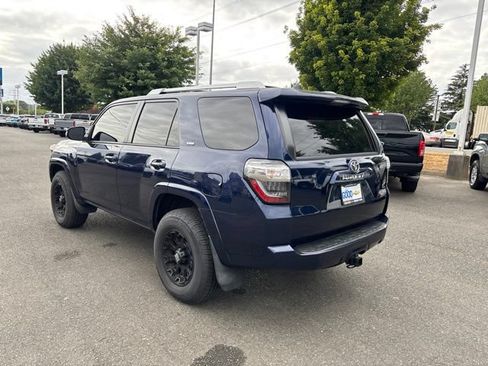 Used 2018 Toyota 4Runner SR5 Premium AWD/4WD image 3