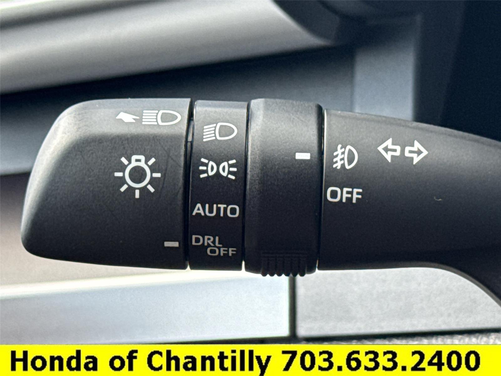 Used 2026 Toyota Tacoma TRD Sport w/ TRD Sport Premium Package AWD/4WD image 6