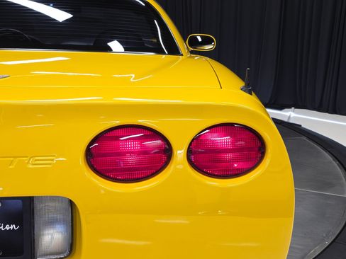 Used 2003 Chevrolet Corvette Z06 w/ Memory Package, 3 Drivers RWD image 52