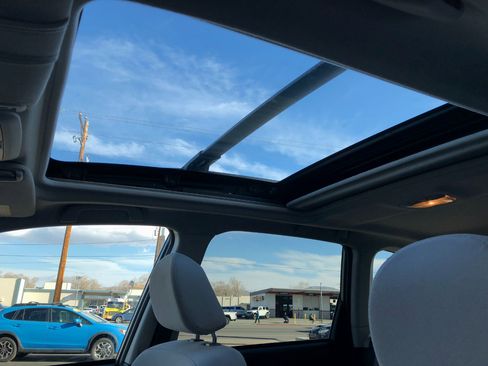 Used 2015 Subaru Forester 2.5i Premium image 12