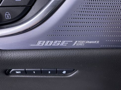 New 2025 Cadillac XT6 Sport w/ Technology Package AWD/4WD image 13