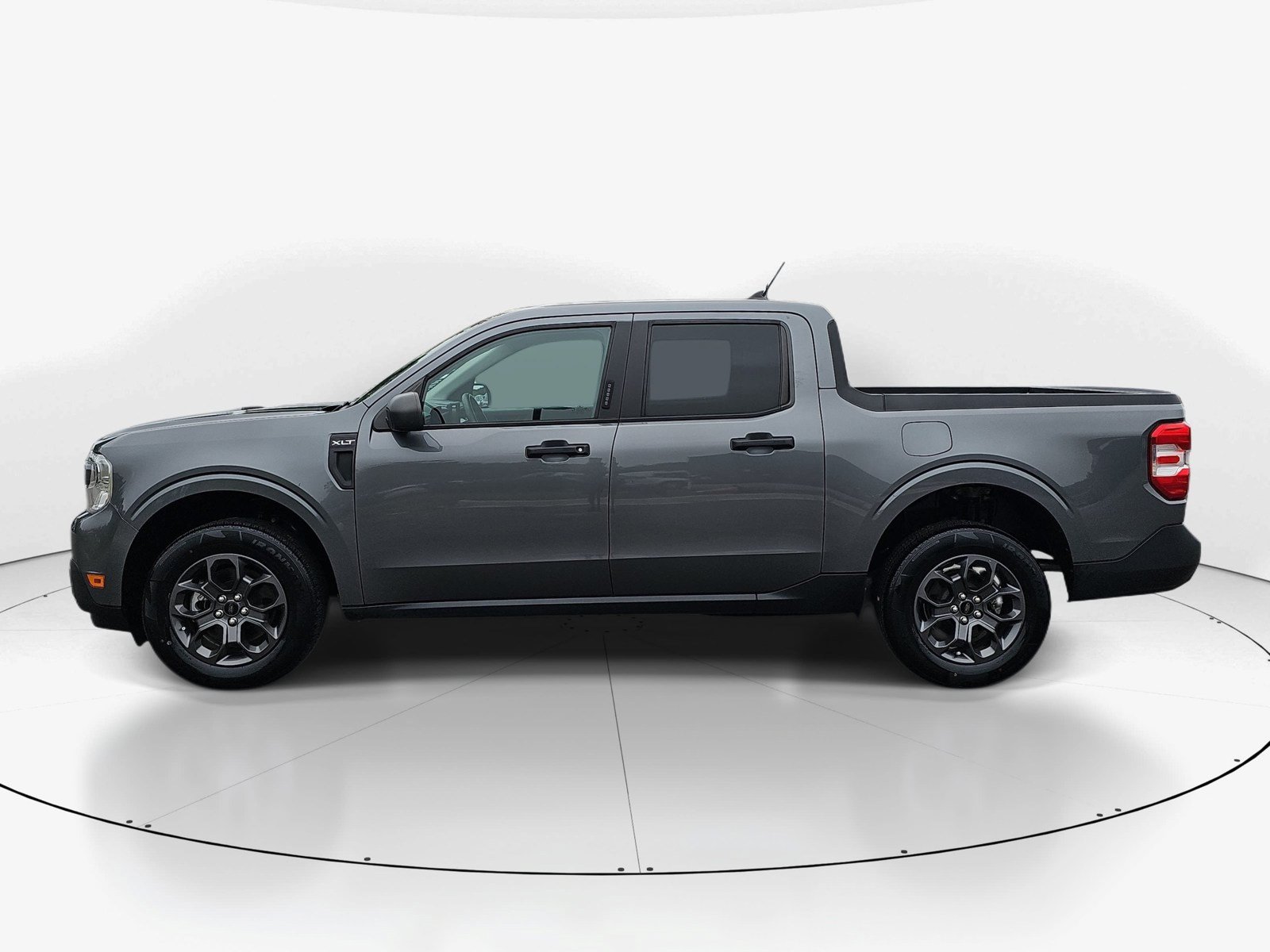 Used 2022 Ford Maverick XLT FWD image 7