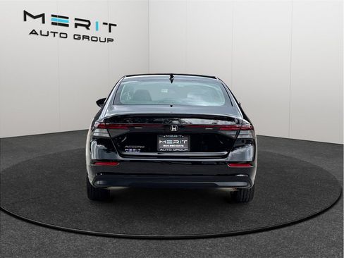Used 2025 Honda Accord LX image 8