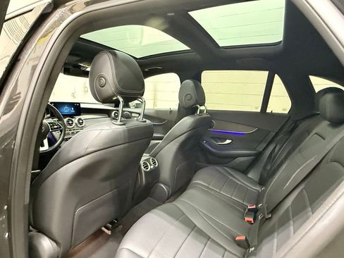 Used 2022 Mercedes-Benz GLC 300 image 32