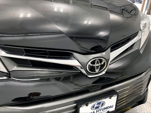 Used 2019 Toyota Sienna XLE w/ XLE Navigation Package FWD image 30