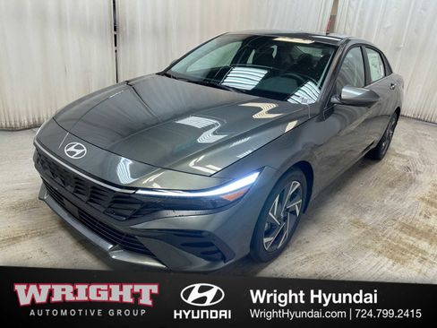 New 2026 Hyundai Elantra Limited FWD image 3