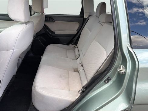 Used 2014 Subaru Forester 2.5i Premium w/ All-Weather Package AWD/4WD image 19