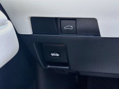 New 2026 Lexus ES 350e w/ Convenience Package FWD image 35