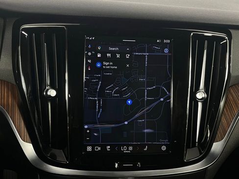 Used 2023 Volvo S60 B5 Plus w/ Climate Package image 17