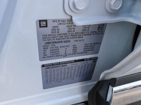 Used 2023 Buick Envision Essence FWD image 30