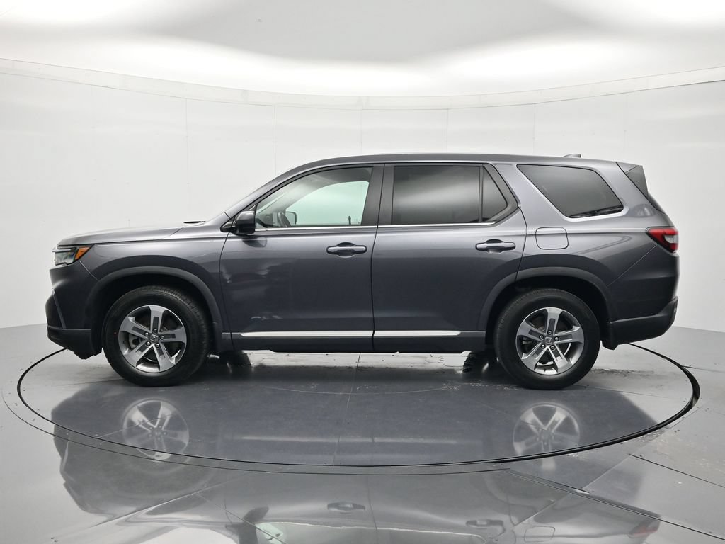 Used 2025 Honda Pilot EX-L image 8