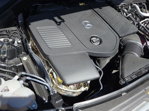 Used 2026 Mercedes-Benz GLC 300 image 22