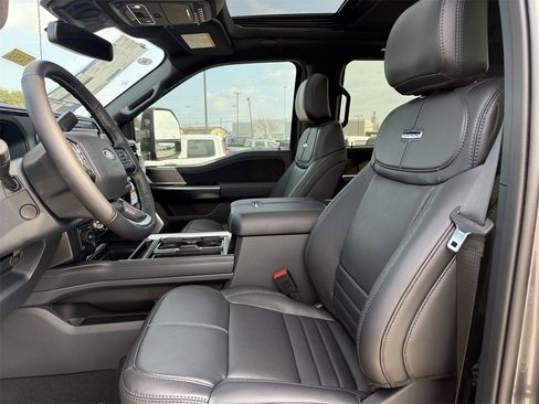 New 2026 Ford F350 Platinum w/ FX4 Off-Road Package image 45