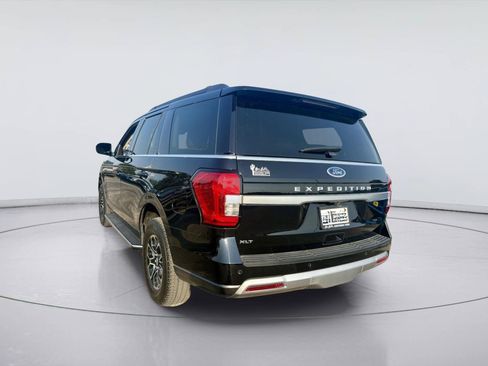 Used 2023 Ford Expedition XLT RWD image 5