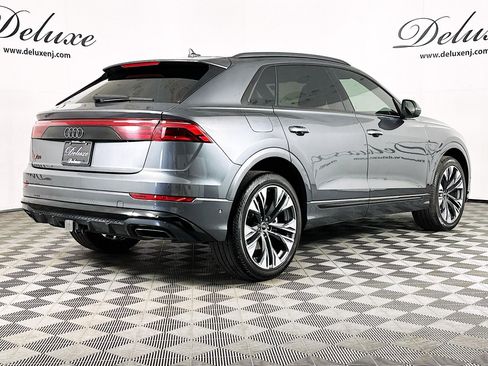 Used 2024 Audi Q8 Premium Plus w/ Premium Plus Package AWD/4WD image 6