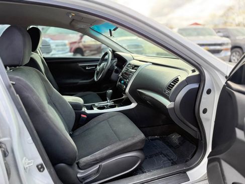 Used 2014 Nissan Altima 2.5 S FWD image 13