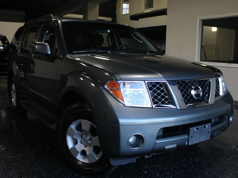 Used 2005 Nissan Pathfinder SE image 33