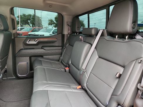Used 2024 GMC Sierra 1500 Denali w/ Denali Reserve Package AWD/4WD image 11