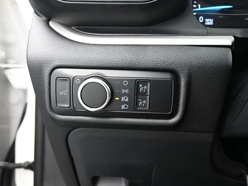 Certified 2024 Ford Explorer XLT RWD image 13