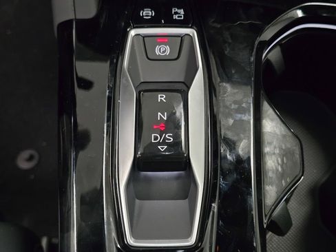 New 2025 Audi Q5 Premium Plus image 17