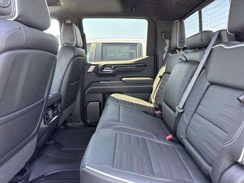New 2026 GMC Sierra 1500 AT4X AWD/4WD image 9