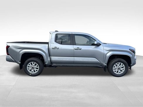 New 2026 Toyota Tacoma SR5 AWD/4WD image 6