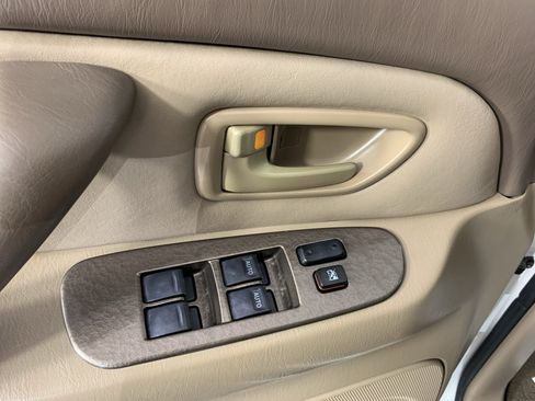 Used 2003 Toyota Sequoia Limited RWD image 14