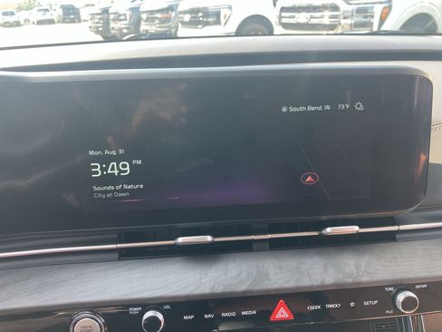 Used 2024 Kia Carnival SX FWD image 26