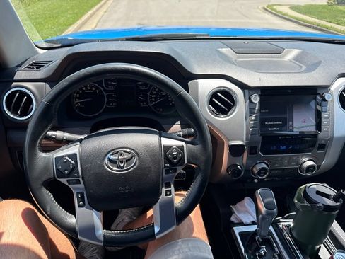 Used 2021 Toyota Tundra Limited w/ Limited Premium Package AWD/4WD image 7