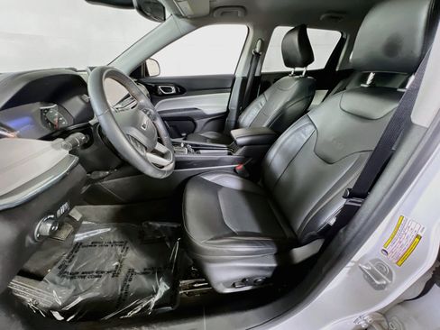 Used 2022 Jeep Compass Limited AWD/4WD image 20