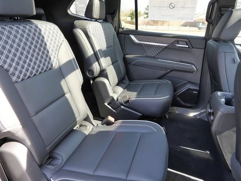 New 2026 GMC Acadia Denali w/ Super Cruise Package AWD/4WD image 33