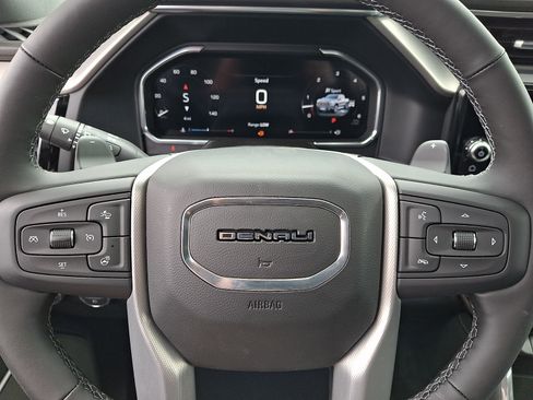 New 2026 GMC Sierra 1500 Denali w/ Denali Reserve Package AWD/4WD image 9