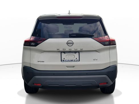 Used 2023 Nissan Rogue SV FWD image 6