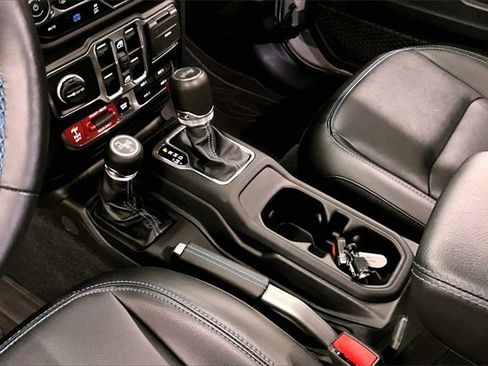 Used 2022 Jeep Wrangler Unlimited Rubicon 4xe w/ Cold Weather Group image 15