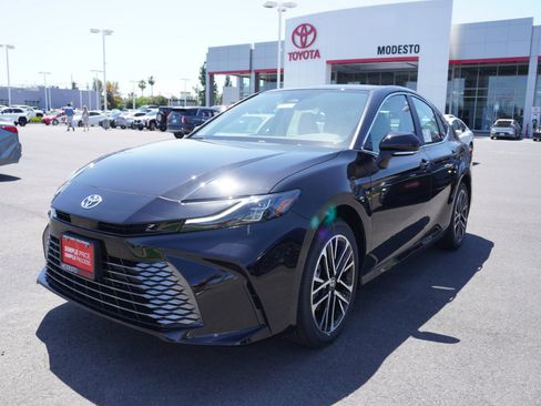 New 2026 Toyota Camry XLE AWD/4WD image 7