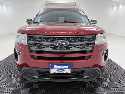 Used 2018 Ford Explorer XLT w/ Equipment Group 202A image 2