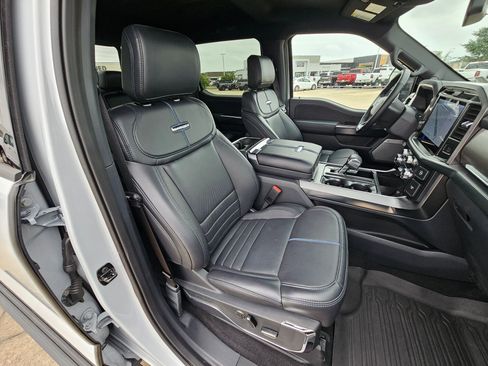Certified 2025 Ford F150 Platinum AWD/4WD image 32