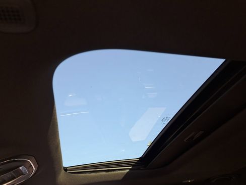 New 2025 Jeep Grand Cherokee L Altitude image 7